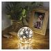 LED vianočná sklenená guľa – vločky, 12 cm, 3x AA, vnútorný, teplá biela, časovač 8592920122068