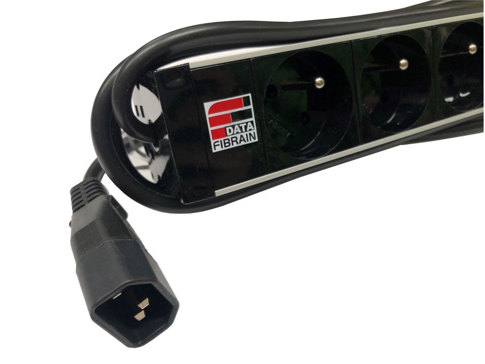 19" Napájecí panel 9x 230V, IEC320 C14 1U M6 3m 96087