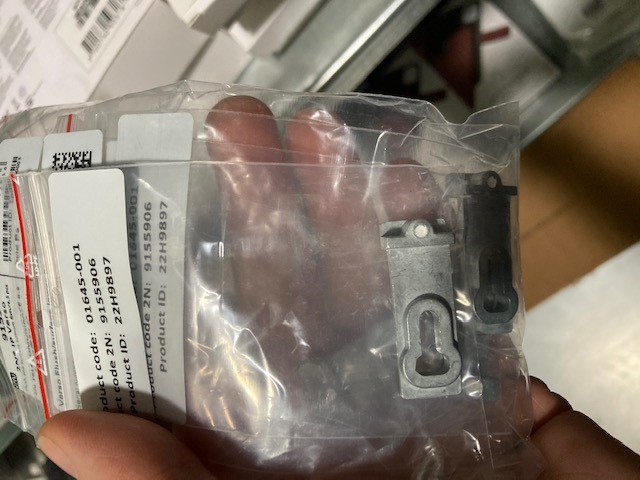 2N® náhradní díl - pro IP Verso/Solo montážní příchytky k rámečkům 9155906