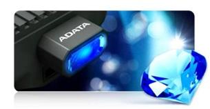 4 GB . microSDHC karta A-DATA class 6 + adaptér V3 AUSDH4GCL6-RM3BKBL