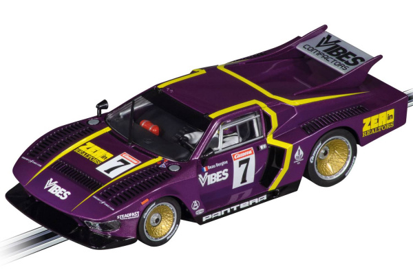 Auto Carrera D132-31044 De Tomaso P No.7 4007486310445