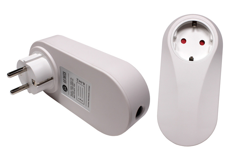 Externí mezizásuvka s pneuspínačem. 220 -240V, max 10A 8596220010834