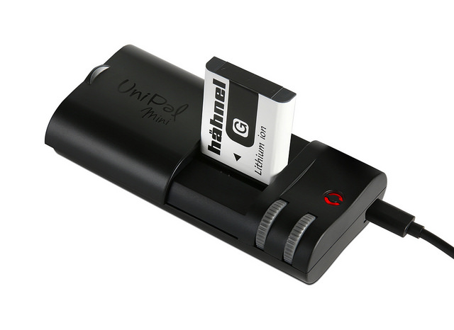 Hähnel UniPal MINI - univerzální nabíječka Li-Ion baterií, USB 1000 365.0