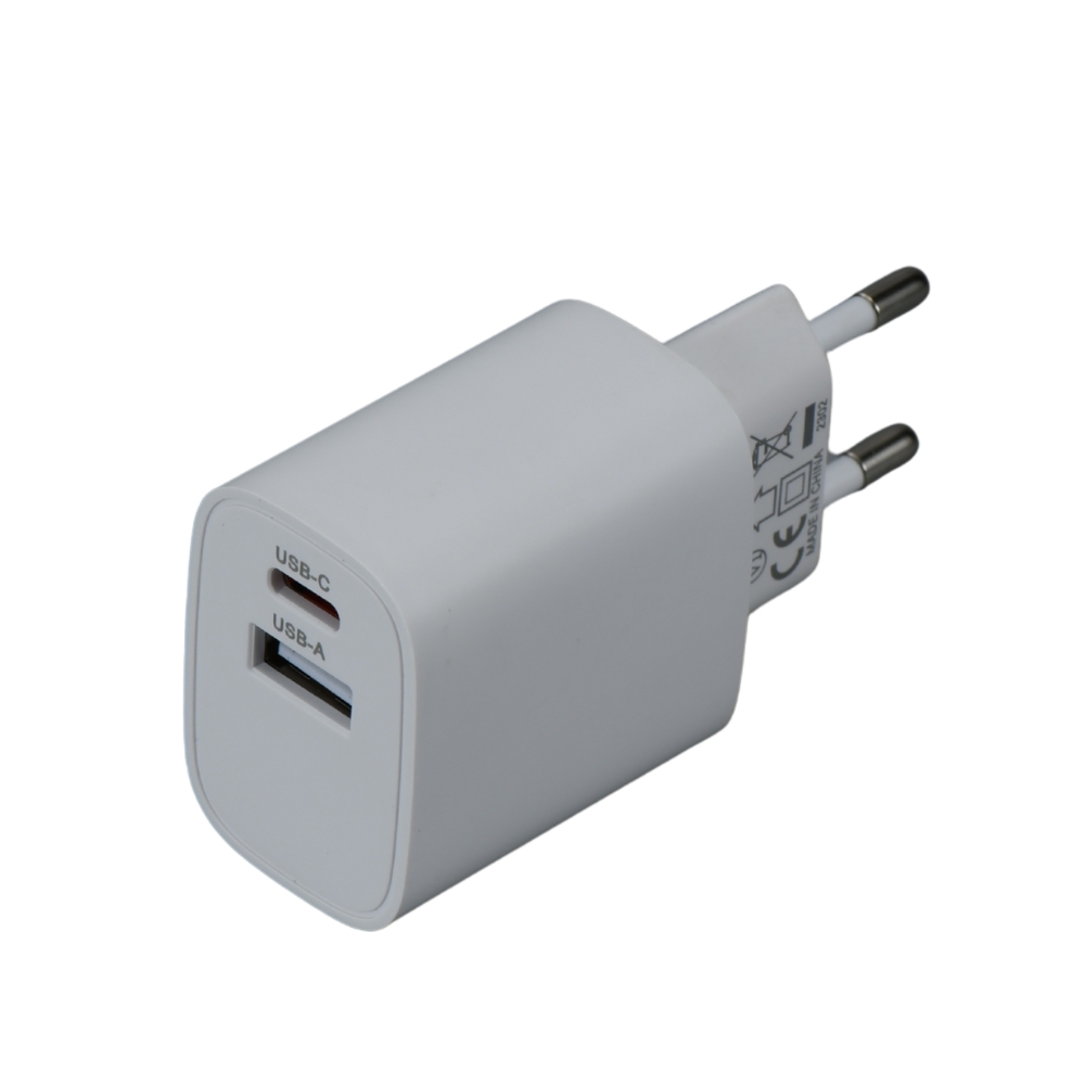 iGET PA20 - napájecí adaptér USB-A (10 W) a USB-C (20 W), univerzální a pro tablety iGET 84000351