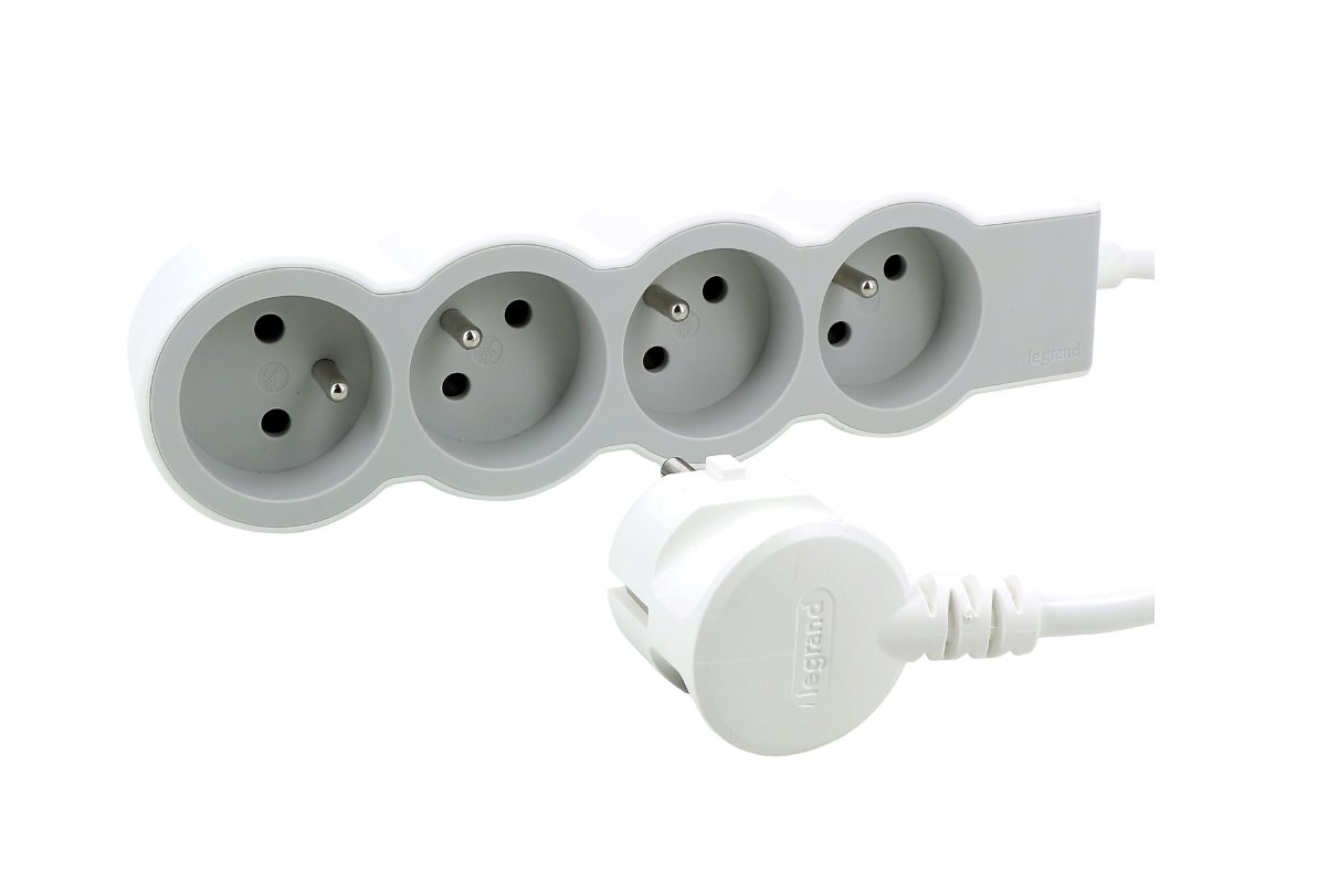 Legrand Predlžovačka Štandard 4x2P+T 1,5m kábel biela/svetlosivá 049476