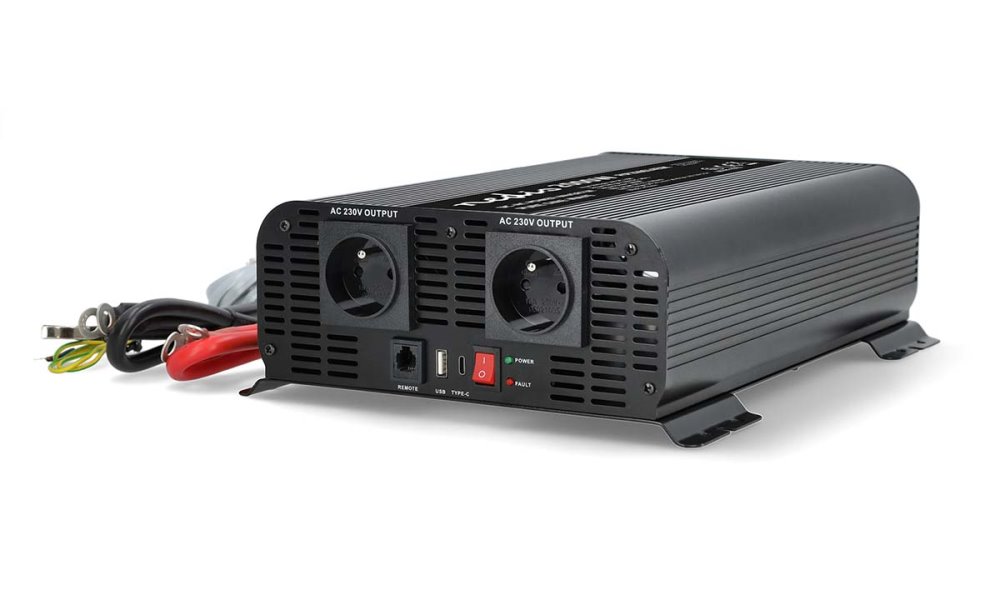 NEDIS měnič napětí/ čistá sinusoida/ 24 V DC/230 V AC 50 Hz/ 2000 W (4000 W špička)/ USB-A / USB-C/ 2x zásu PIP200024EBK