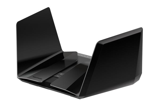 NETGEAR Nighthawk RAX120 - Bezdrátový router - 5portový switch - GigE, 5 GigE, 2.5 GigE, 802.11ax - RAX120-100EUS