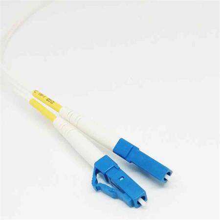 OPTIX LC/UPC-LC/UPC patchcord arm. bílý 9/125 1m 3mm B3 LSZH simplex 0461