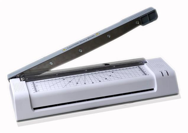 PEACH laminovačka 3 v 1 PBP420, A3, vestavěná řezačka a zastřihovač rožků, 511057