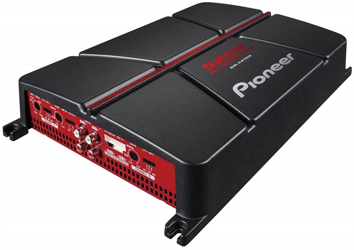 Pioneer GM-A4704 Autozesilovač 4988028340192