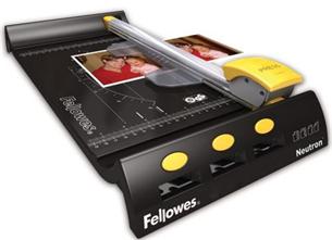 Řezačka Fellowes Neutron A4 kolečková, 8 listů, kovová základna felcutneutron4