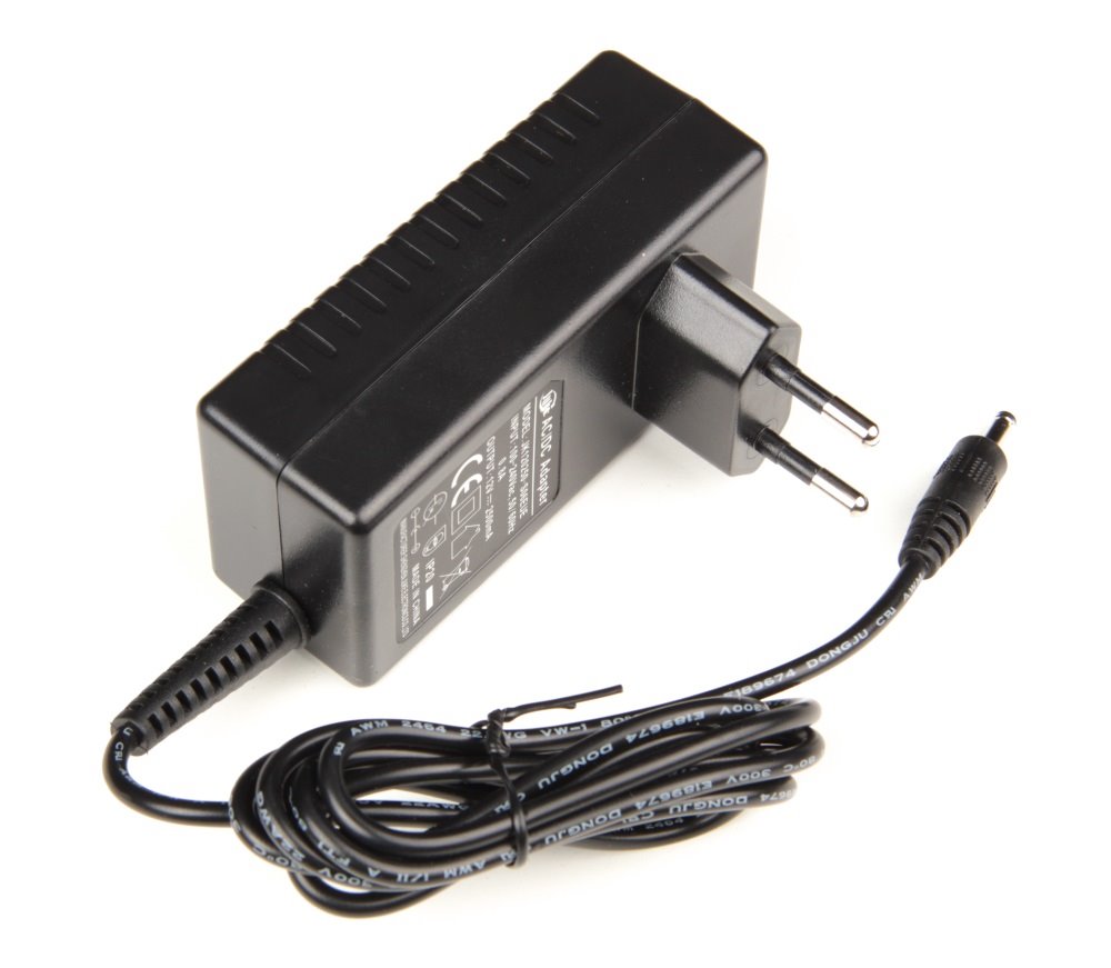 ROZBALENÉ - UMAX napájecí adaptér 12V/ 2,5A pro notebook/cloudbook VisionBook 14Wa/13Wa ADAUMX1000V