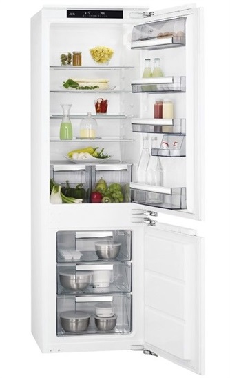 SCE 81821LC chladnička s mraznickou dole AEG 7332543508709