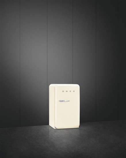 SMEG FAB10HRCR5 chladnicka s mrazi. boxom hore 8017709297930