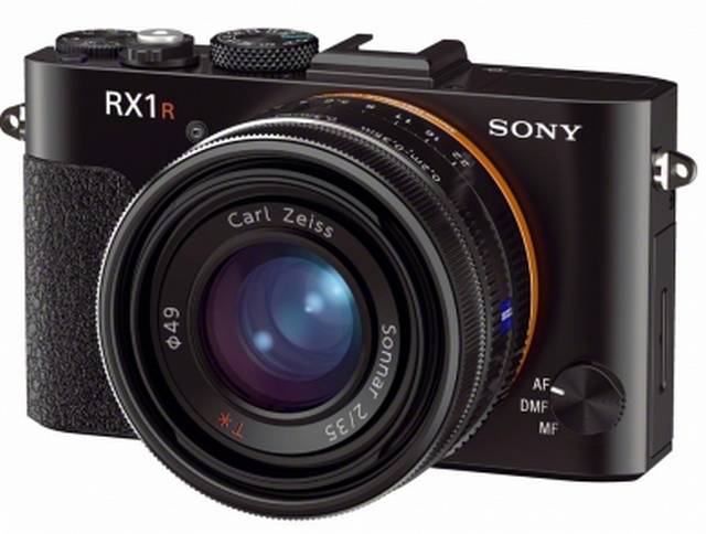 SONY RX1R Digitální kompaktní fotoaparát DSCRX1R.CE3