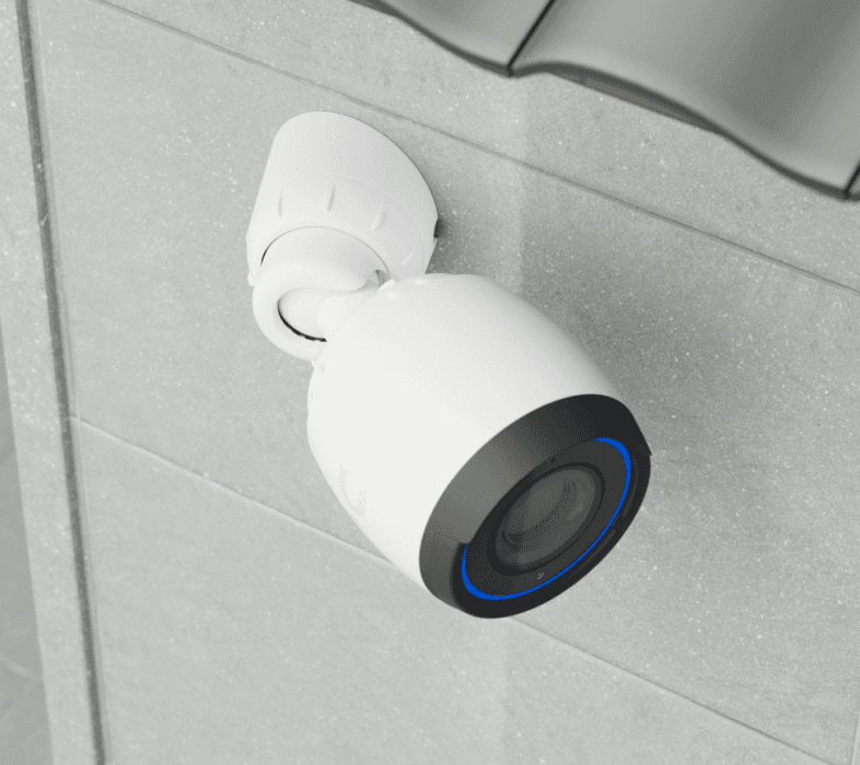 Ubiquiti UniFi Bullet Camera - uhlová podložka pre UVC kamery (biela) UACC-BULLET-AB-W