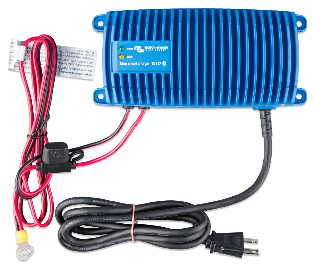 Victron BlueSmart IP67 chytrá nabíječka baterií 12V/17A, vodotěsná BPC121713006
